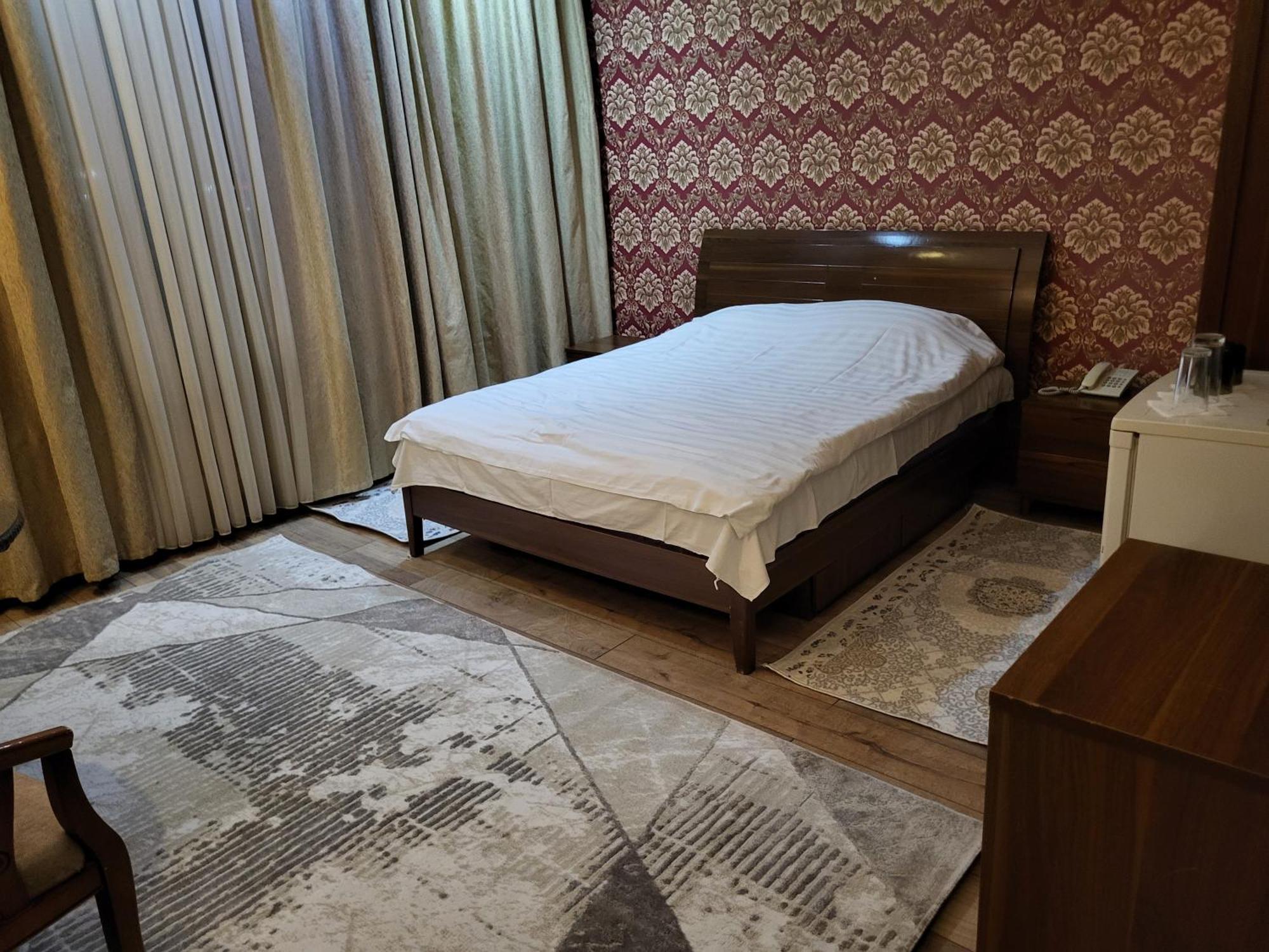 Seoul Hotel シムケント エクステリア 写真