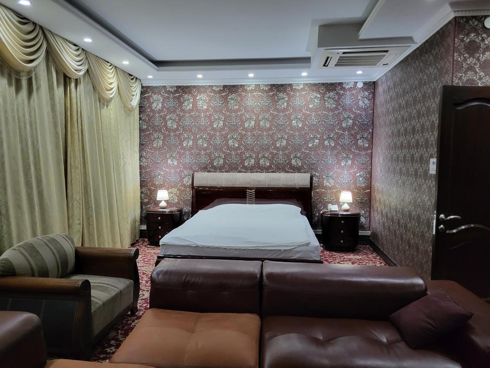 Seoul Hotel シムケント エクステリア 写真
