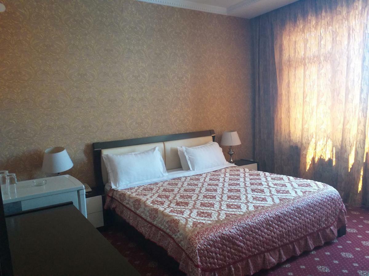 Seoul Hotel シムケント エクステリア 写真