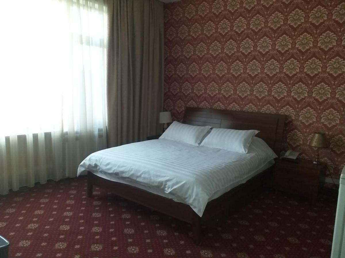 Seoul Hotel シムケント エクステリア 写真
